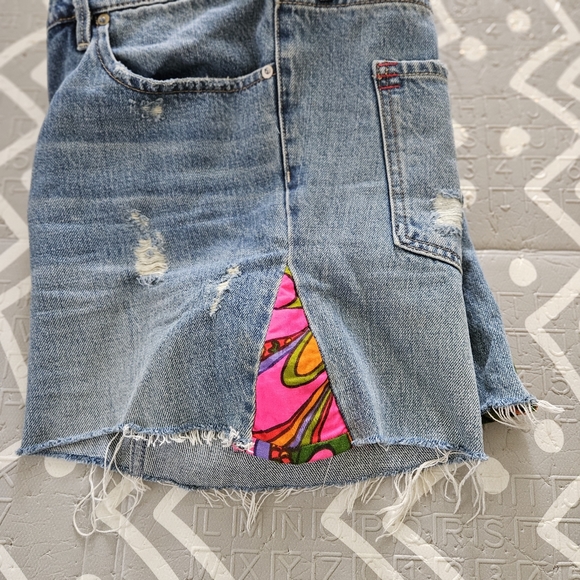 BDG SLIM BOYFRIEND SHORT **Custom One of a Kind Accents Added Size 30W - Picture 7 of 9